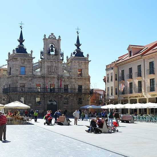 Day 3. Villadangos del Páramo - Astorga (27,9 Km)