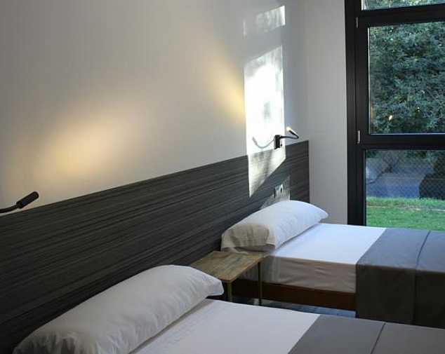Guesthouses & Inns