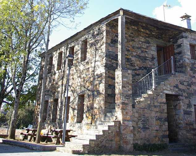 Hostels in Grandas de Salime