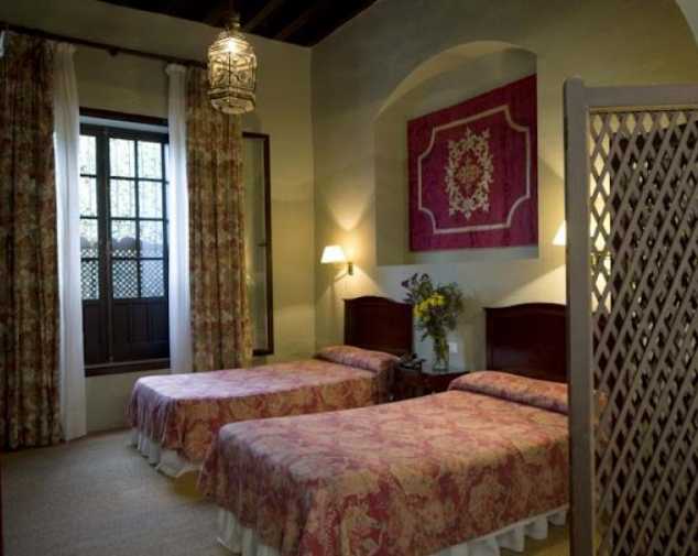 Hotels in Guillena