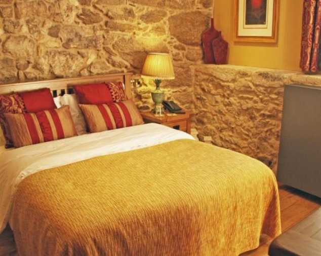 Hotels in San Romao Da Retorta