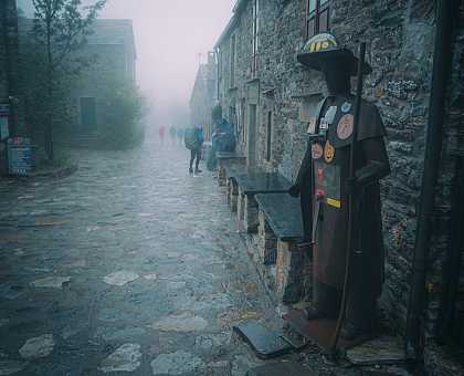 How much does it cost to walk the Camino de Santiago?